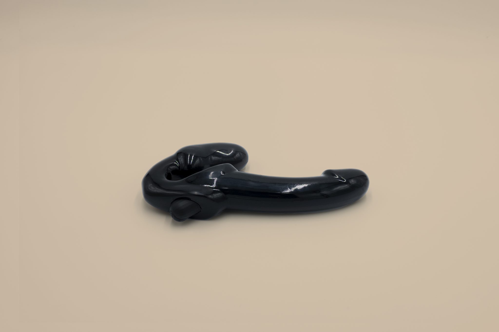Strapless strap-on dildo - Sensual Minded